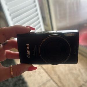 Canon powershot Elph 360 Hs